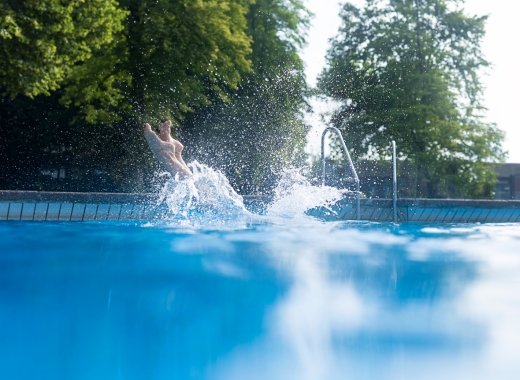 Bondenwald Ausklapper Sommerfreibad Füße