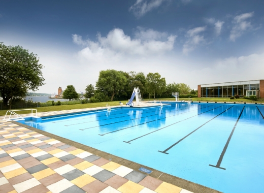 Finkenwerden Ausklapper Sommerfreibad Bahnen