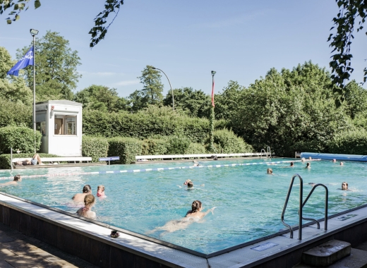 Holthusenbad Ganzjahresfreibad Personen