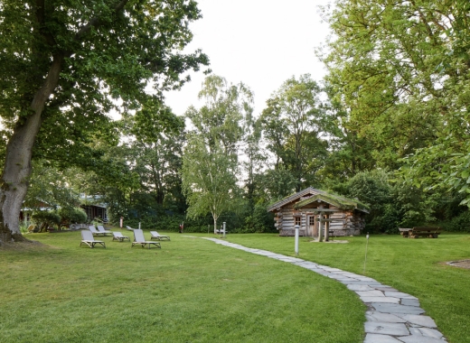 Midsommerland Ausklapper Sauna Weg