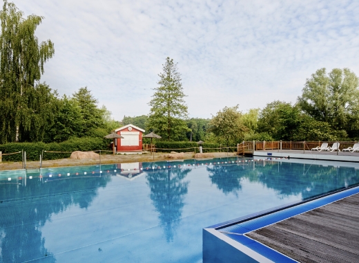 Midsommerland Ausklapper Ganzjahresfreibad Menschen