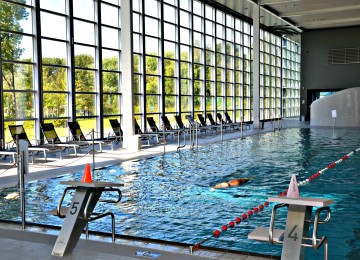 Schwimmhalle Inselpark - Schwimmer im 25m Becken