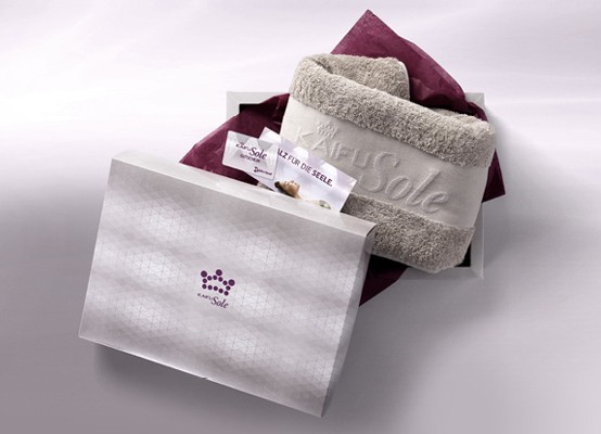 Bäderland Geschenkbox mit Handtuch und Gutschein