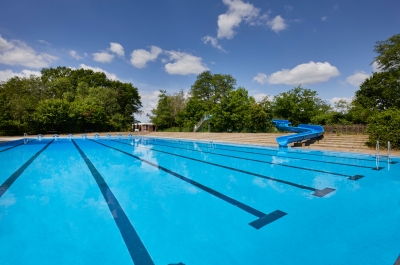 sommerfreibad-osdorfer-born-rutsche-becken